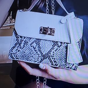 White Mini Bags With Chain
